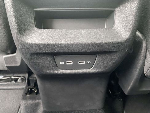 Certified 2025 Volkswagen Tiguan S w/ 18" Wheel Package image 13