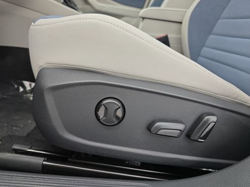 New 2026 Volkswagen Jetta SE image 28