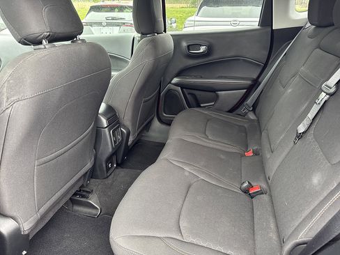 Used 2017 Jeep Compass Sport AWD/4WD image 12