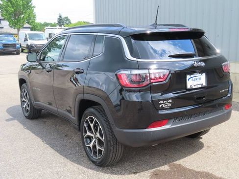 Used 2026 Jeep Compass Limited w/ Sun, Sound & Navigation Group AWD/4WD image 10