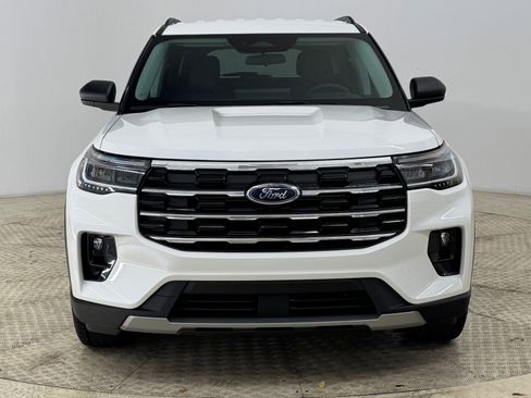 New 2026 Ford Explorer Active w/ Active Comfort Package image 6