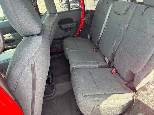 Used 2026 Jeep Wrangler Unlimited Sport AWD/4WD image 19