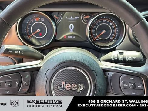 Used 2023 Jeep Wrangler Sport AWD/4WD image 10