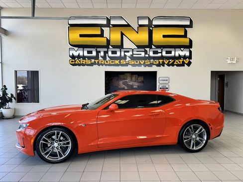 Used 2020 Chevrolet Camaro LT w/ RS Package image 41