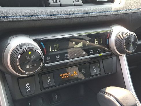 Certified 2020 Toyota RAV4 XSE w/ Carpet Mat Package image 16