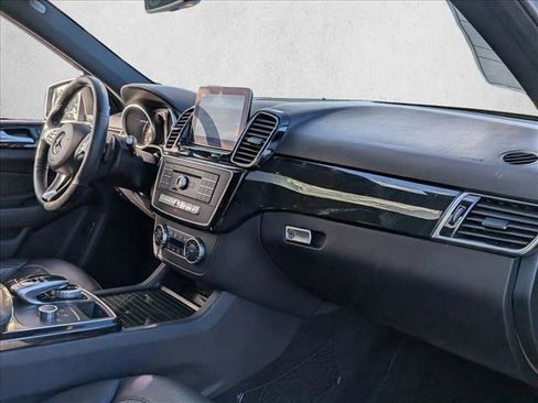 Used 2018 Mercedes-Benz GLE 350 w/ Premium 1 Package image 20