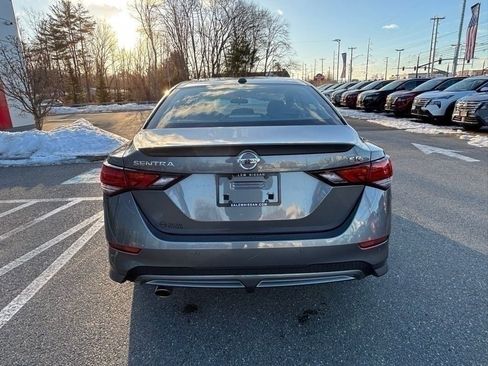 Used 2023 Nissan Sentra SR w/ Trunk Package image 4