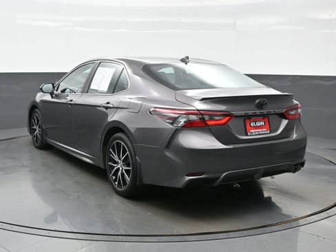 Used 2023 Toyota Camry SE w/ Protection Package (Q2) (TMS) FWD image 4