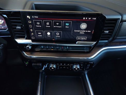 Used 2024 GMC Sierra 2500 SLT w/ Texas SLT Premium Package image 7