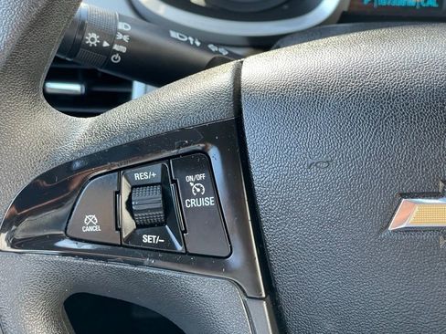 Used 2017 Chevrolet Equinox LS image 16