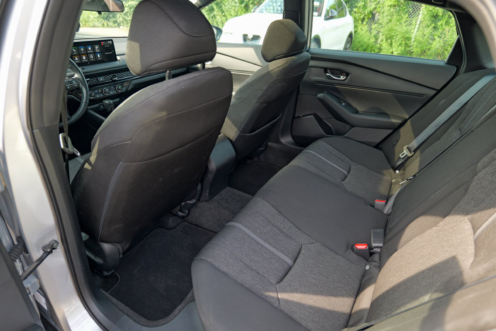 Used 2023 Honda Accord Sport image 26