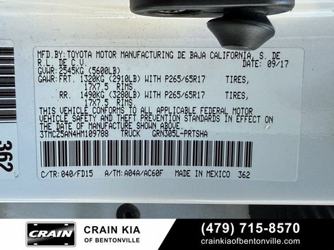 Used 2017 Toyota Tacoma SR image 35