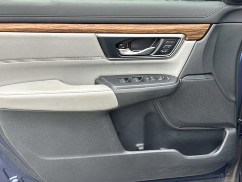 Used 2019 Honda CR-V Touring image 23