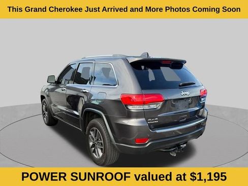 Used 2018 Jeep Grand Cherokee Limited AWD/4WD image 3