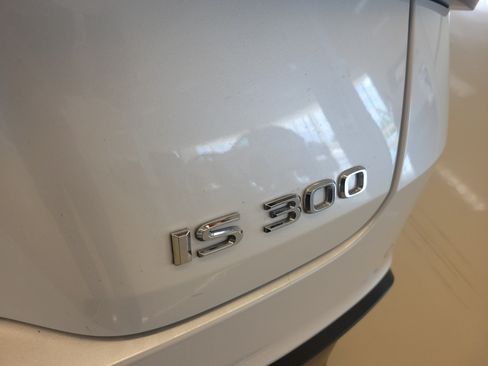 Used 2024 Lexus IS 300 w/ Comfort Package RWD image 10