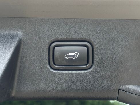 Used 2024 Hyundai Tucson Limited FWD image 17