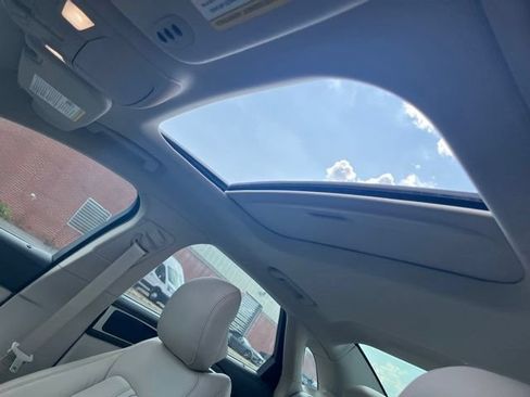 Used 2018 Lincoln MKZ Select w/ Select Plus Package AWD/4WD image 14