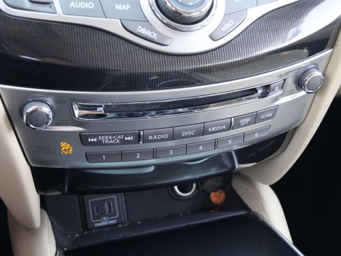 Used 2019 INFINITI QX60 Luxe w/ Essential Package FWD image 28