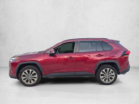 Used 2023 Toyota RAV4 XLE Premium FWD image 7