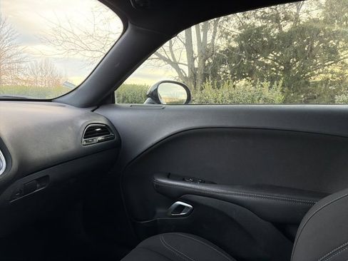 Used 2018 Dodge Challenger SXT image 18