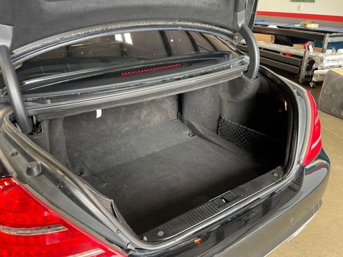 Used 2011 Mercedes-Benz S 63 AMG image 38