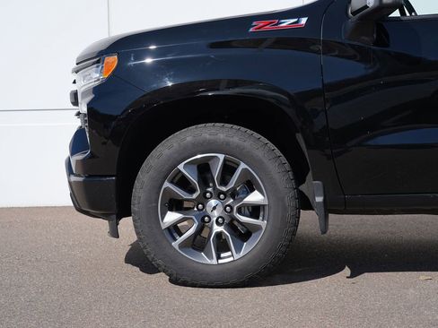Used 2023 Chevrolet Silverado 1500 RST image 11