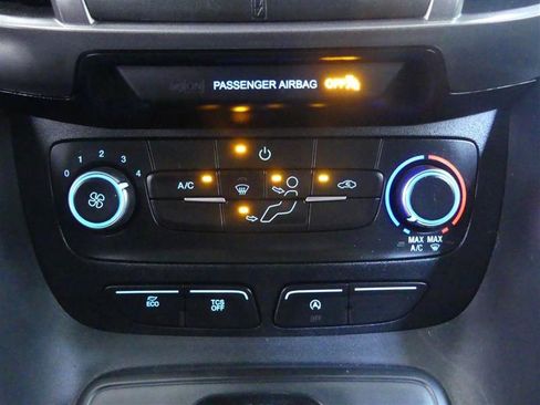 Used 2020 Ford Transit Connect XL image 13