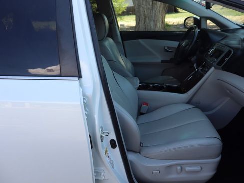 Used 2009 Toyota Venza AWD image 22