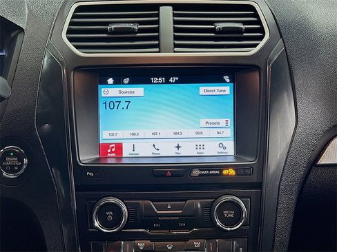 Used 2017 Ford Explorer XLT w/ Equipment Group 202A image 16