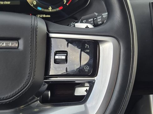 Used 2023 Land Rover Range Rover SE image 37
