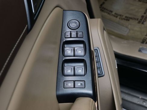 Used 2015 GMC Yukon XL SLT w/ Open Road Package image 10