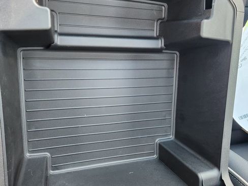 New 2026 Chevrolet Suburban Premier image 19