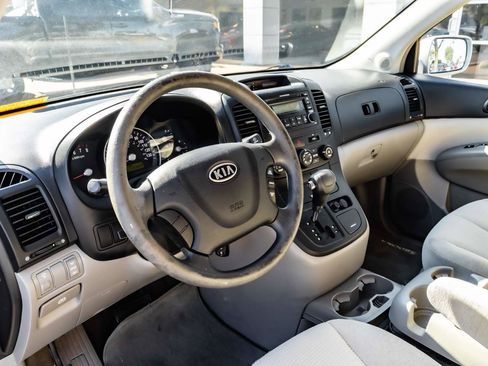 Used 2007 Kia Sedona w/ Convenience Pkg image 14