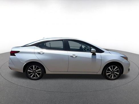 Used 2025 Nissan Versa SV FWD image 16