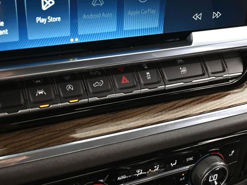 Used 2023 Chevrolet Silverado 1500 RST image 23