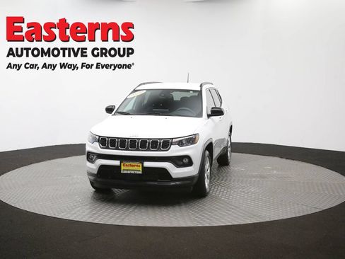 Used 2024 Jeep Compass Latitude AWD/4WD image 48