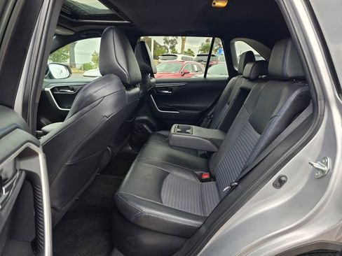Used 2021 Toyota RAV4 XSE w/ XSE Grade Weather Package AWD/4WD image 19
