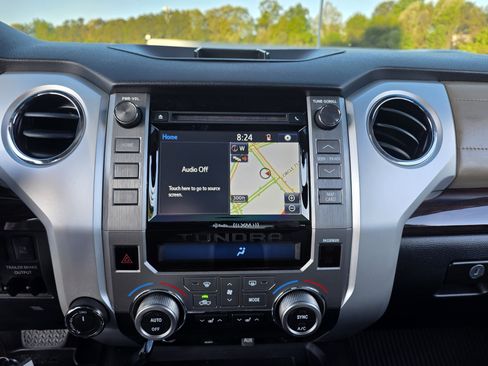 Used 2017 Toyota Tundra Limited image 17