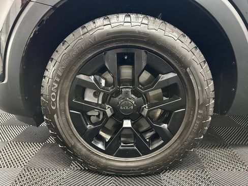 Used 2025 Kia Telluride AWD image 41