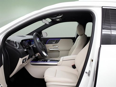 Used 2025 Mercedes-Benz GLA 250 image 16