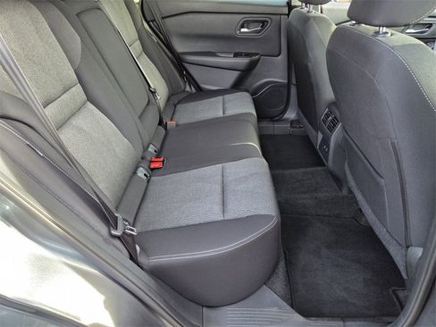 Used 2024 Nissan Rogue SV image 19