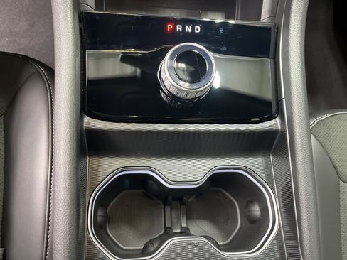 New 2025 Jeep Grand Cherokee Altitude image 16