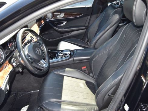 Used 2017 Mercedes-Benz E 300 4MATIC image 17