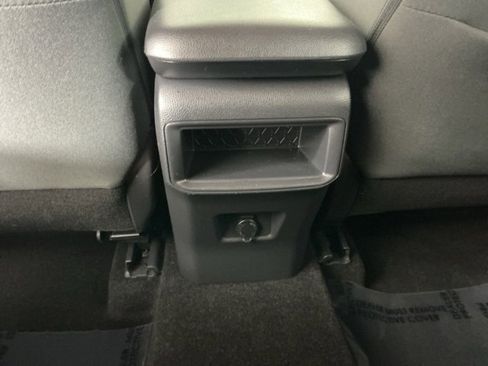 Used 2019 Toyota RAV4 LE image 23