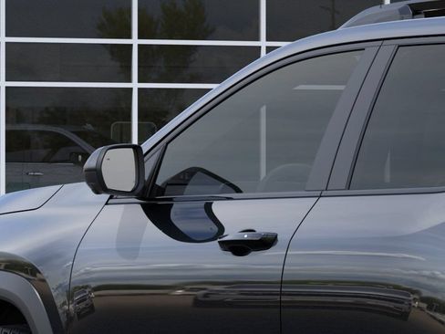 New 2027 Chevrolet Equinox RS w/ Safety and Technology Package AWD/4WD image 12