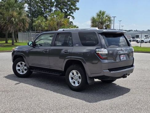 Used 2016 Toyota 4Runner SR5 RWD image 4