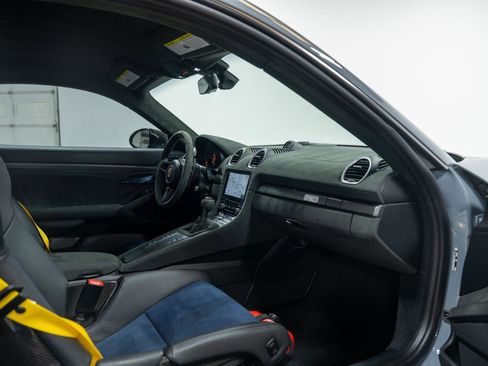 Used 2023 Porsche 718 Cayman GT4 RS w/ Weissach Package image 82