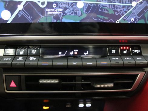 Used 2025 Toyota Camry XSE image 28