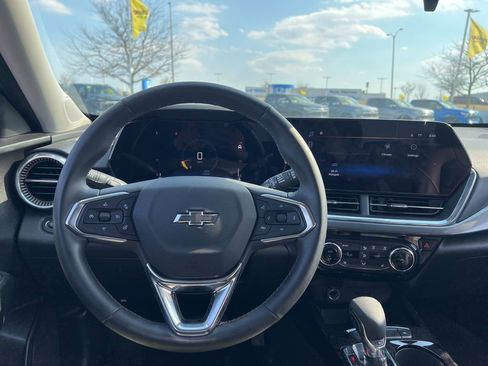 Used 2024 Chevrolet Trax ACTIV image 22