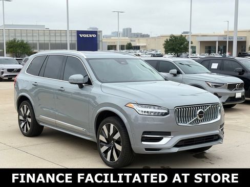 Certified 2024 Volvo XC90 T8 Plus w/ Protection Package Premier AWD/4WD image 6